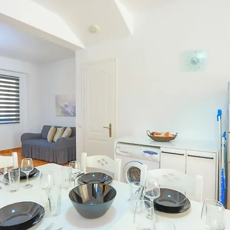 Paola House * Agios Stefanos Kassiopi