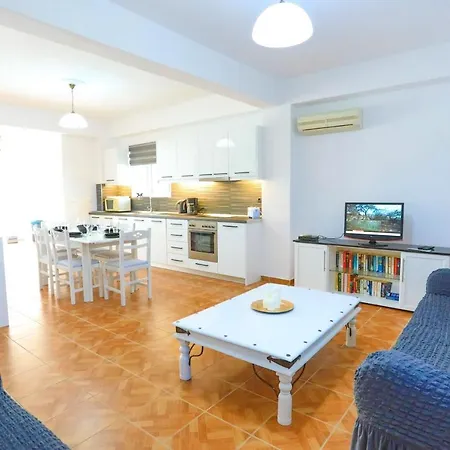 Paola House